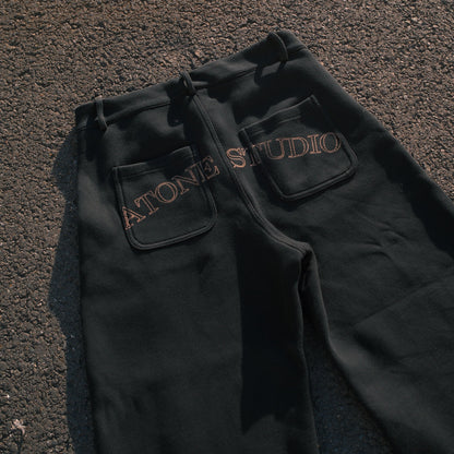 HEAVYWEIGHT TRACKPANTS