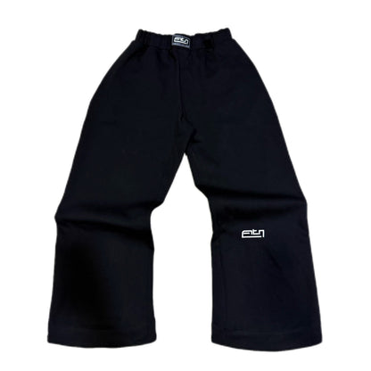 BAGGY SWEATPANTS