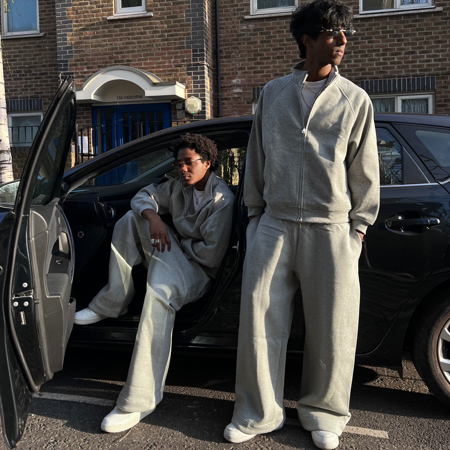 BAGGY SWEATPANTS
