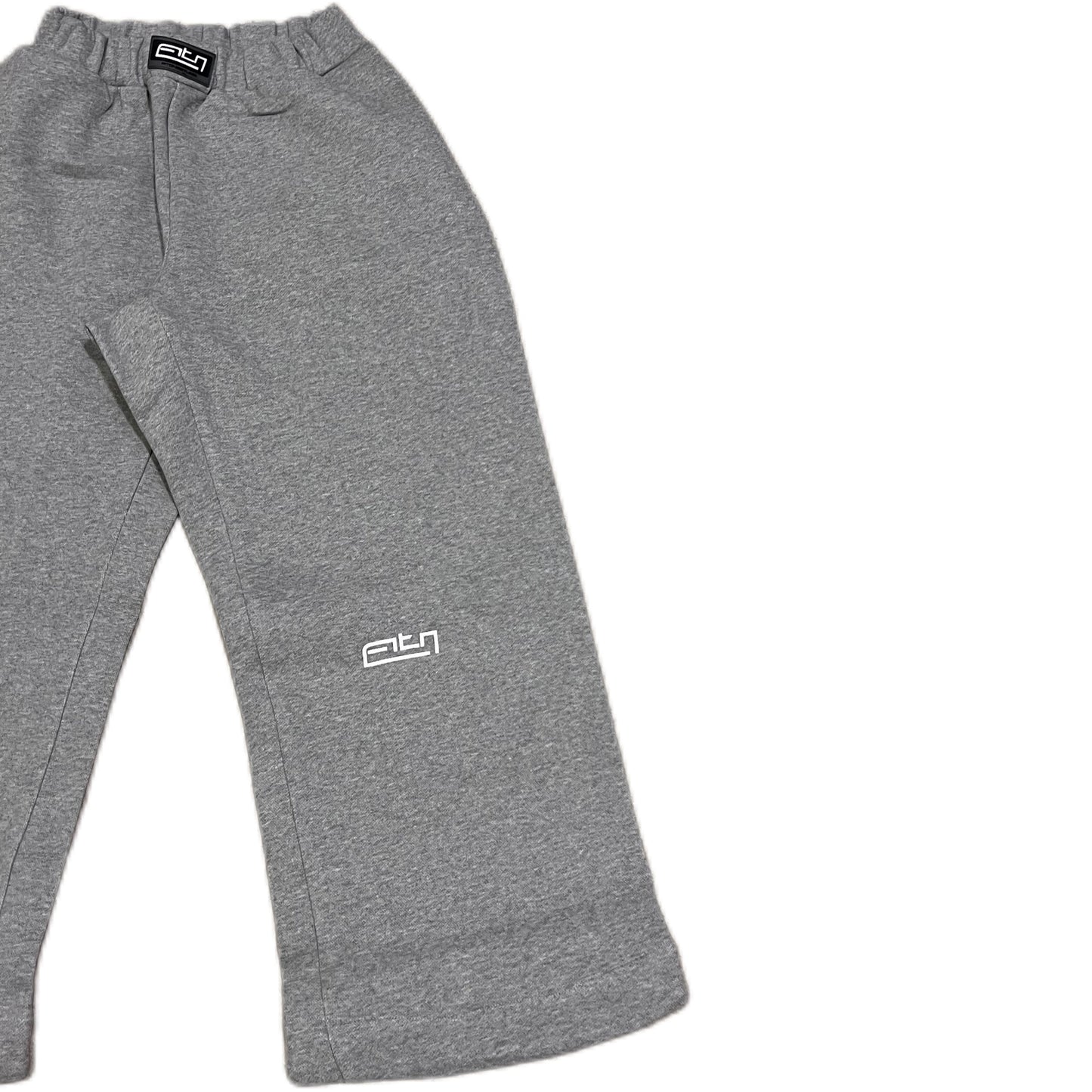 BAGGY SWEATPANTS
